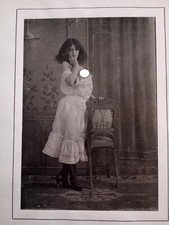 BG056 Photo de revue circa 1920 BE modèle féminin dentelles sous vêtements