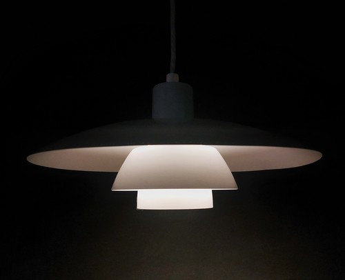 Poul henningsen pour - poul,