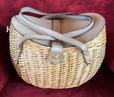SAC À MAIN PANIER VINTAGE EN OSIER TRESSÉ - ANSES ET RABATS CUIR - ANNÉES 55/60
