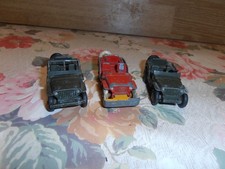 LOT TROIS JEEP 2 DINKY TOYS POUR PIECES