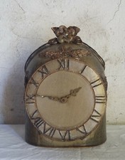 Horloge en grès création