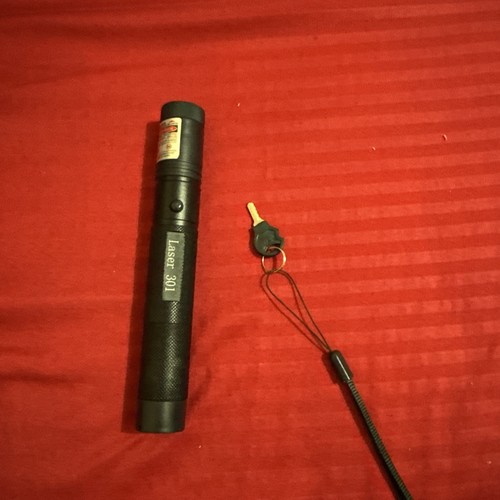 Pointeur laser puissant - laser,