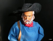 SANTON DE PROVENCE HABILLE ANCIEN SIMONE JOUGLAS HOMME à la sacoche