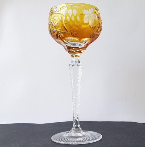 Verre vin - vin, ambre