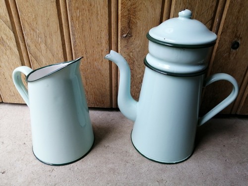 Ancienne cafetière tôle - cafetière, en