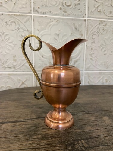 Petit pichet ancien cuivre - ancien,