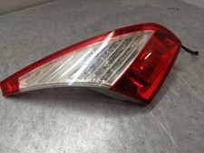 Feu arriere secondaire gauche