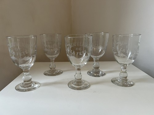 Ensemble verres à pied - ensemble,