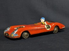 Ancienne voiture / jouet en