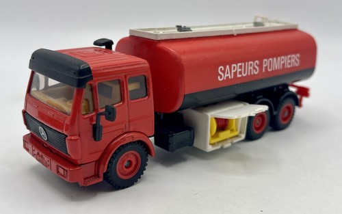 Camion citerne mercedes - citerne,