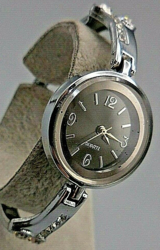 élégante fine montre - ÉlÉgante,