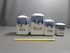 ancien  ensemble de pots