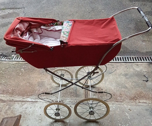 Vend landau poussette rouge - landau,