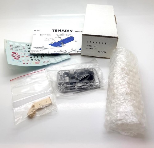 Tenariv kit march - march, france