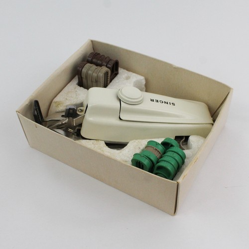Vintage singer boutonnière - singer,