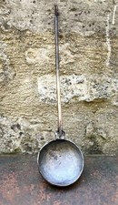 louche ancienne en cuivre