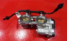 Corps d'injection droit