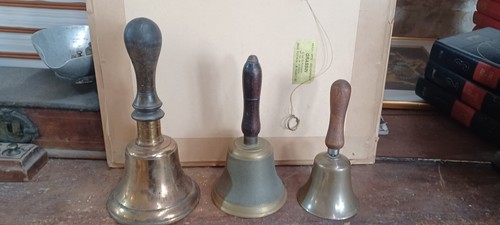 Lot cloches bronze la - en,