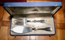 ancien service à poisson