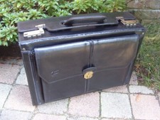 PILOT CASE NOIR MARQUE TEXIER PEU UTILISE VALISE DE TRANSPORT BAGAGE MALETTE