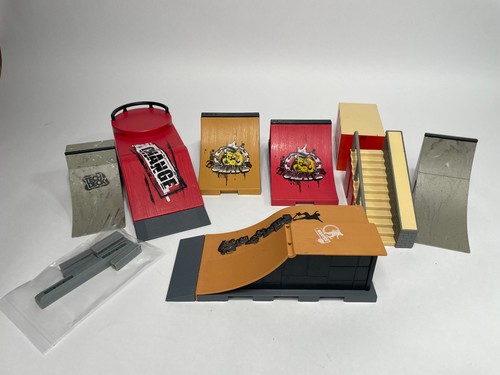 Tech deck skate park - tech, pieces