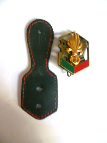 Ancien insigne pucelle - insigne,