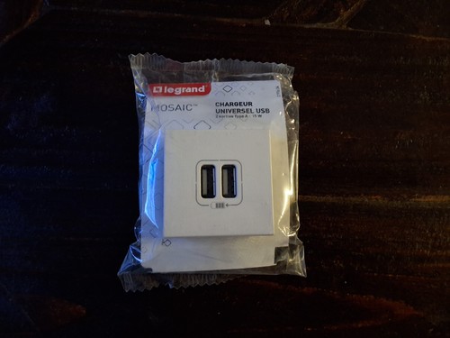 Prise double chargeur - type, +