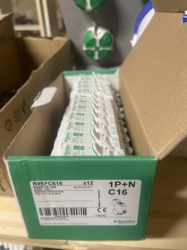 Schneider resi9 16a c - resi9, 1p+n