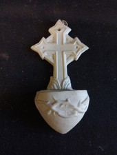 ancien bénitier En Biscuit H 17cm L 9cm