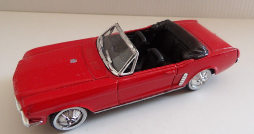 Ford mustang 1964 solido - 1/43,