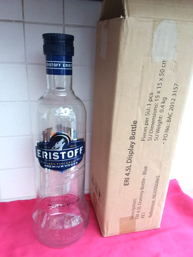 Magnum factice vodka eristoff - ,