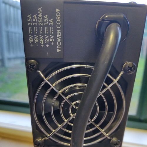 Mackie 220 watt power - power, supply