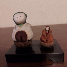 Poupée ancienne Showa Kokeshi art populaire crêpe artisanat base noire 5 cm J...