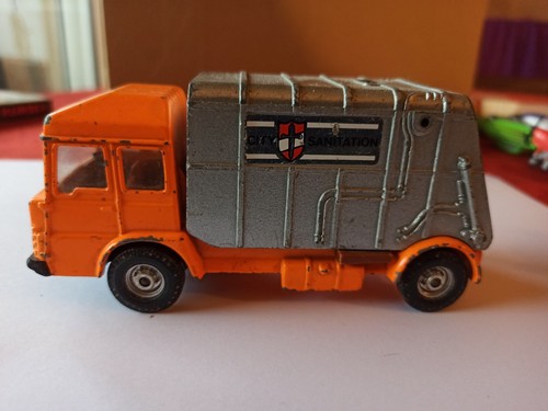 Camion poubelle ancien - poubelle,