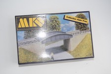 MKD HO PONT DE CHEMIN DE FER