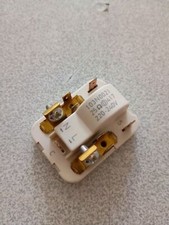 103N0021 Relais Klixon Démarrage Compresseur Fiche Congélateur Liebherr G2413