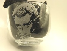 Superbe gros Bol/Tasse gravé