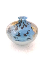 Petit vase en verre soufflé