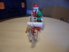 Père Noel +Traineau + Poney +