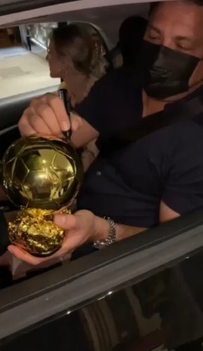 Ronaldo réplique ballon or - réplique, d'or