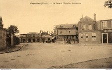 S9904 cpa 50 Carentan - La Gare et l' Hôtel du Commerce