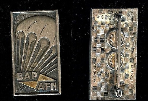 Paras commandos base - paras,