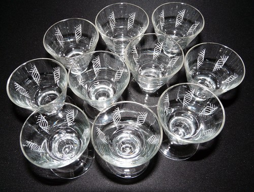 Verres pieds en cristal - à,