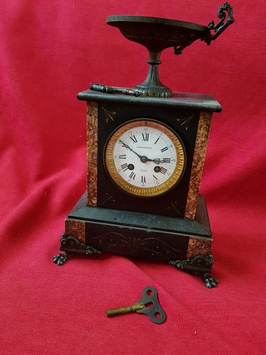 Horloge pendule de cheminé - /,