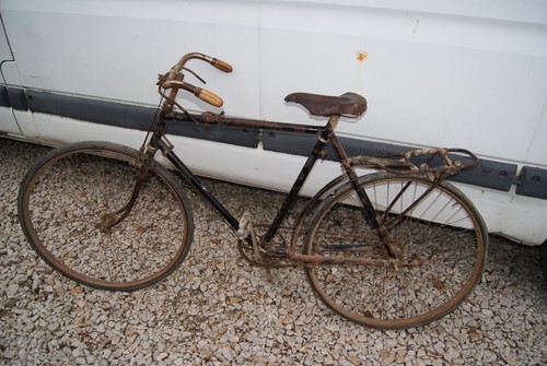 Velo ancien poignee bois - ancien,
