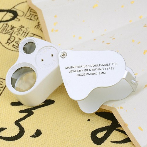 Loupe bijoutier avec - bijoutier,