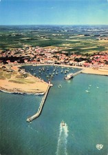 17 ILE D OLERON LA COTINIERE ENTREE DES BATEAUX DANS LE PORT