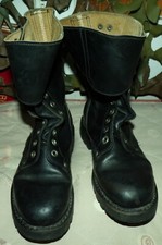 RANGERS NOIRS , BOTTES DE MARCHE DE L'ARMEE FRANCAISE, POINTURE 38  , ETAT OCCA
