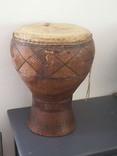ancien tambour africain.ancien tambour africain