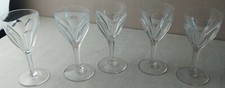 Lot de 5 anciens verres, en